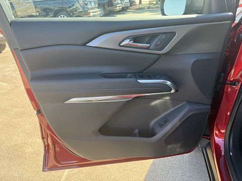 New 2026 Chevrolet Traverse LT w/ Midnight/Sport Edition image 19