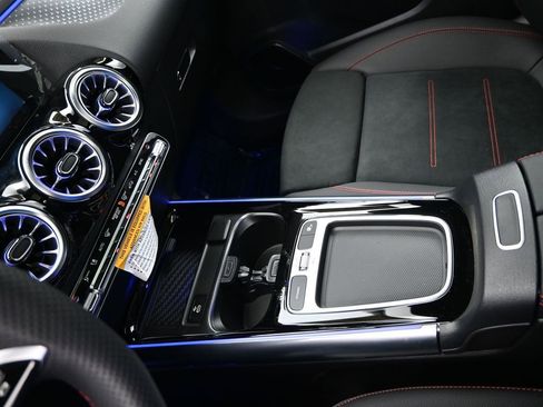 New 2025 Mercedes-Benz GLA 250 250 image 18