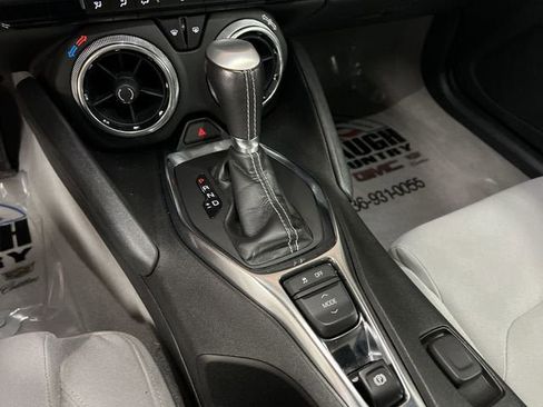 Certified 2022 Chevrolet Camaro LT RWD image 15