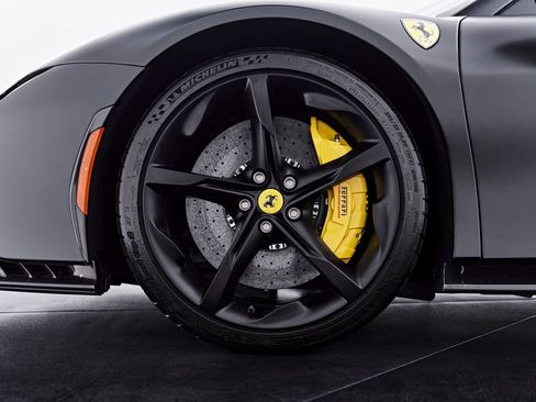 Used 2024 Ferrari SF90 Spider AWD/4WD image 3