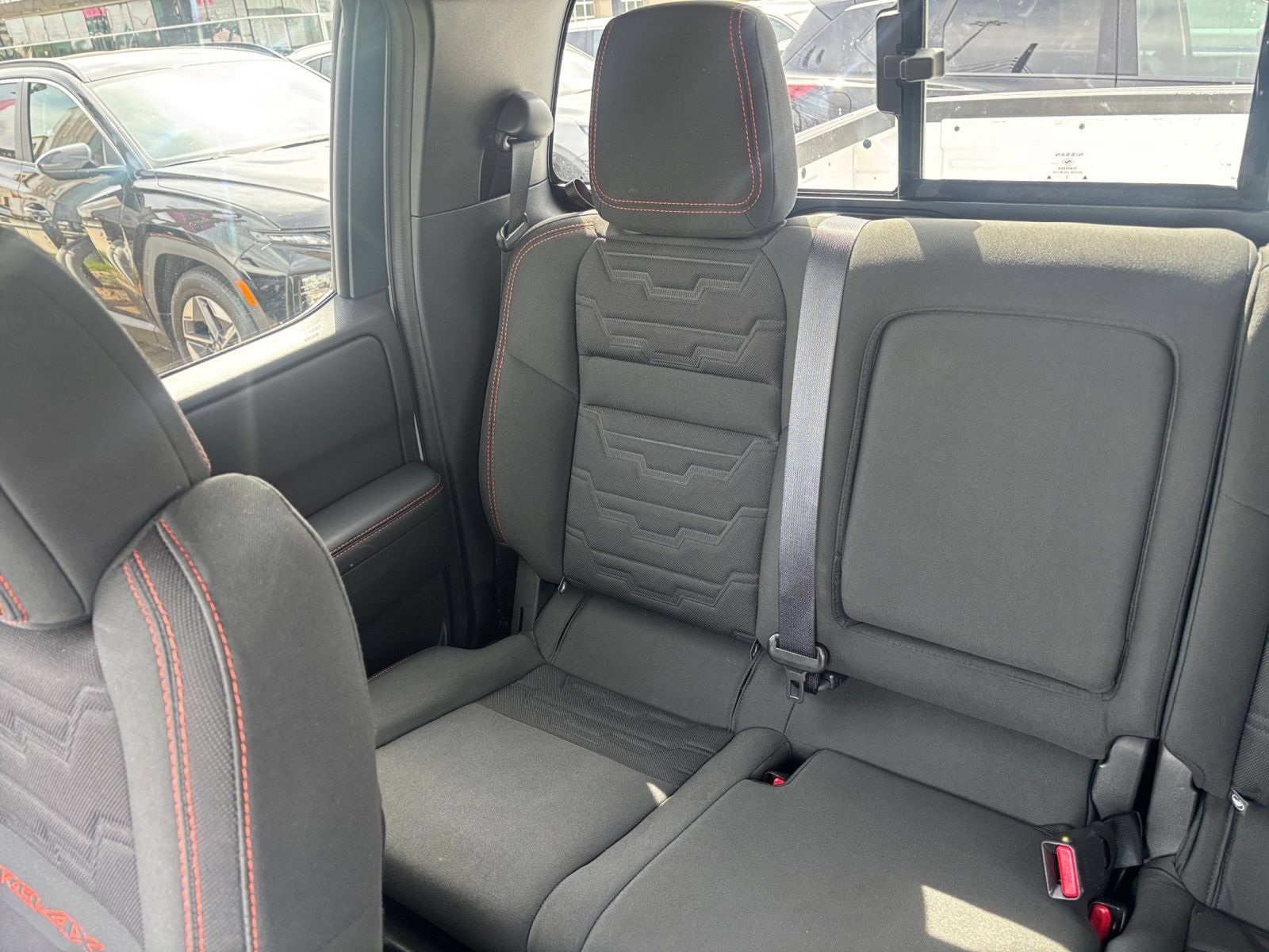 Used 2026 Nissan Frontier PRO-4X AWD/4WD image 38