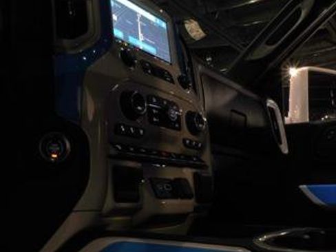 Used 2021 Chevrolet Silverado 2500 High Country image 20