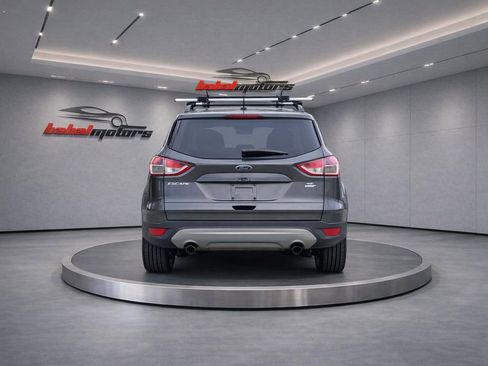 Used 2018 Ford Escape SE FWD image 10