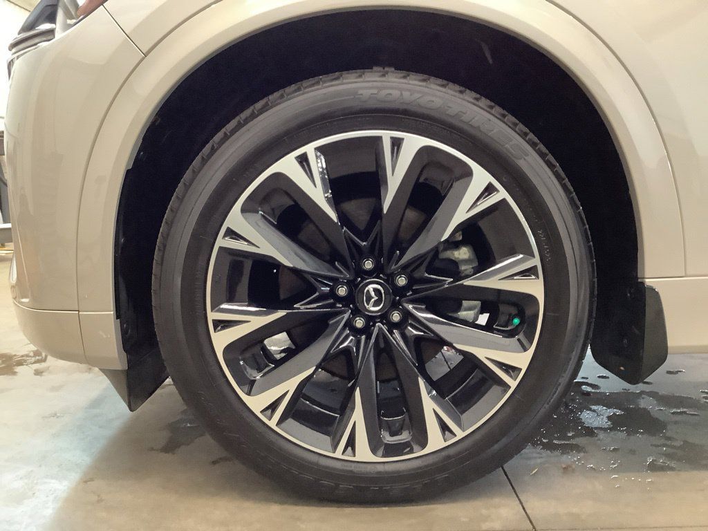 Certified 2026 MAZDA CX-90 3.3 Turbo S w/ Premium Plus AWD/4WD image 25