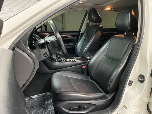 Used 2018 INFINITI Q50 Luxe w/ Sensory Package (Luxe) image 10