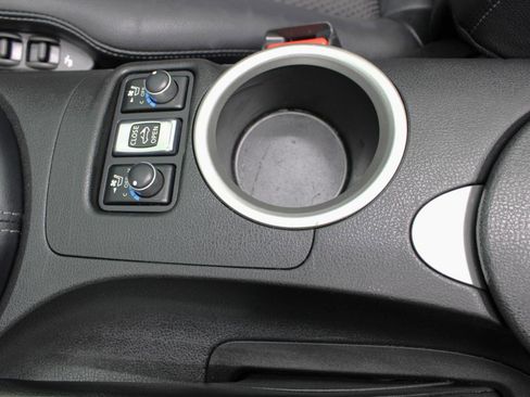 Used 2010 Nissan 370Z Touring w/ Sport Pkg RWD image 65