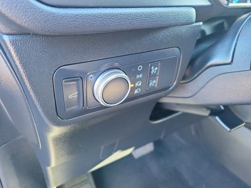 Certified 2022 Ford Escape SE w/ Convenience Package image 21