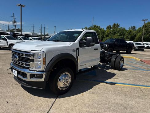 New 2025 Ford F550 4x4 Regular Cab Super Duty image 4