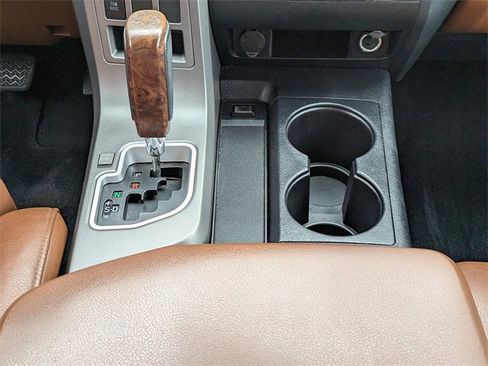 Used 2011 Toyota Tundra Limited image 19