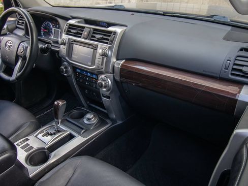 Used 2016 Toyota 4Runner Limited AWD/4WD image 25