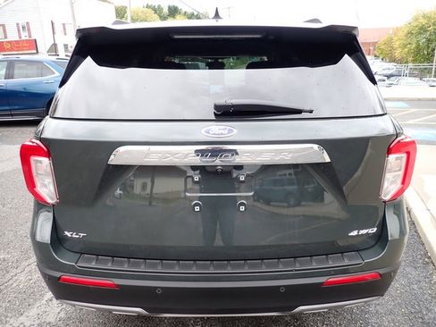 Certified 2022 Ford Explorer XLT w/ Equipment Group 202A image 4