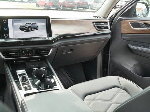 Certified 2026 Volkswagen Atlas SE AWD/4WD image 24