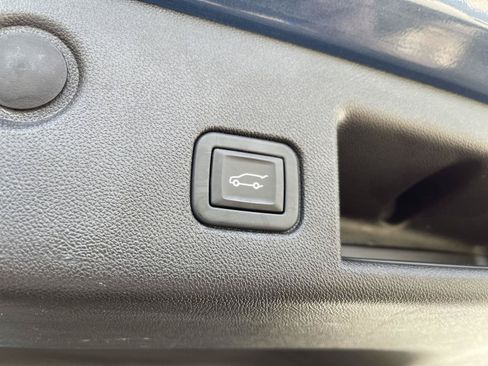 Used 2024 Chevrolet Equinox LT AWD/4WD image 41