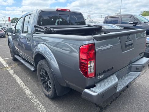 Certified 2021 Nissan Frontier SV w/ Midnight Edition Floor Mats AWD/4WD image 3