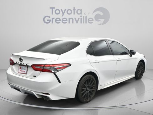Used 2018 Toyota Camry SE FWD image 13
