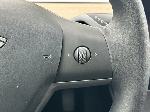 Used 2023 Tesla Model 3 Standard Range RWD image 28