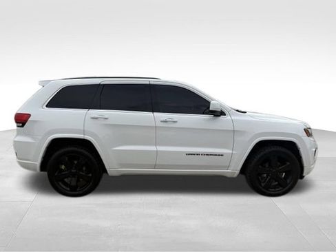 Used 2014 Jeep Grand Cherokee Altitude AWD/4WD image 21