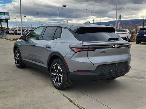 New 2026 Chevrolet Equinox EV LT image 4