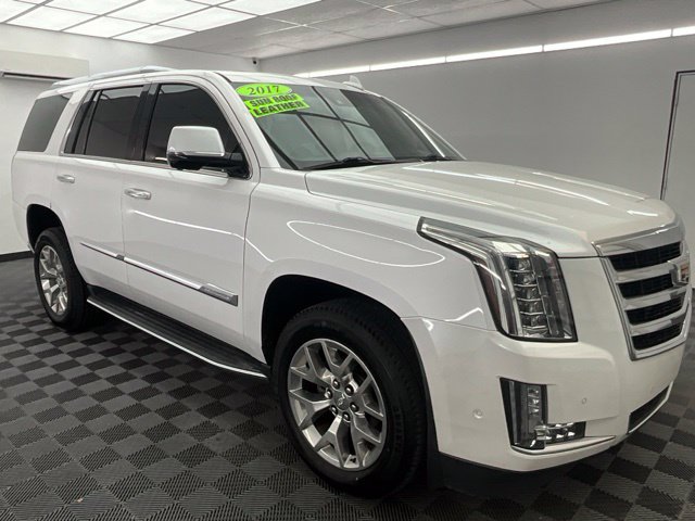 Used 2017 Cadillac Escalade Premium Luxury AWD/4WD image 3