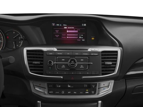 Used 2015 Honda Accord Sport image 9