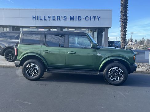 Certified 2025 Ford Bronco Outer Banks image 2