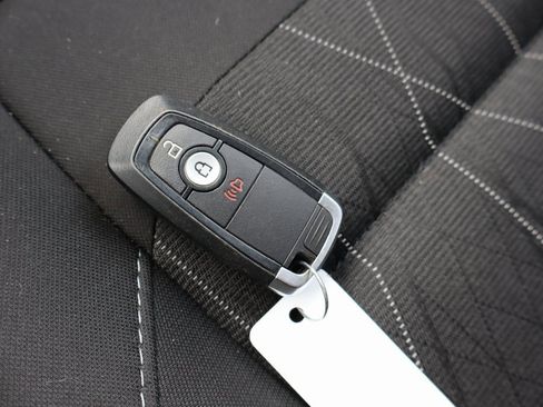 Used 2022 Ford EcoSport SE w/ SE Convenience Package image 21