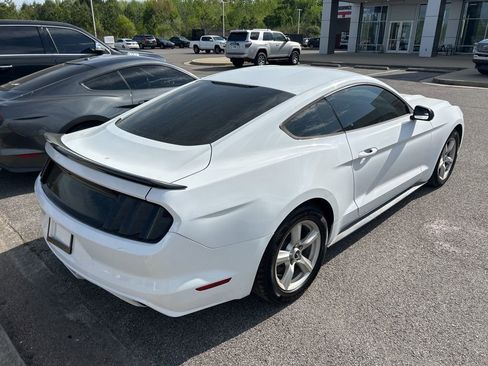 Used 2015 Ford Mustang Coupe RWD image 7
