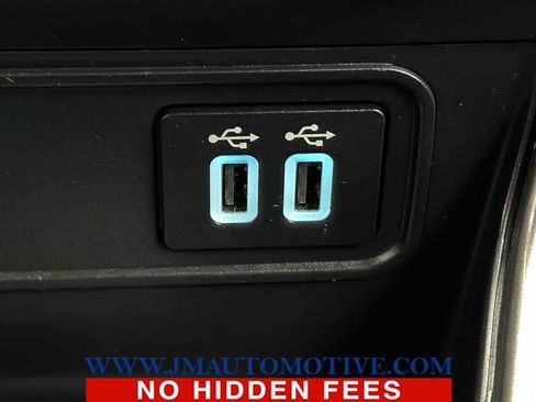 Used 2022 Ford EcoSport SE image 32