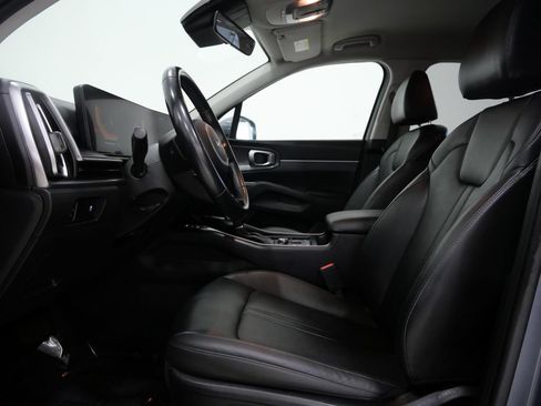 Used 2024 Kia Sorento S AWD/4WD image 12