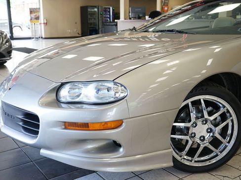 Used 2002 Chevrolet Camaro Z28 w/ Sport Appearance Pkg RWD image 26