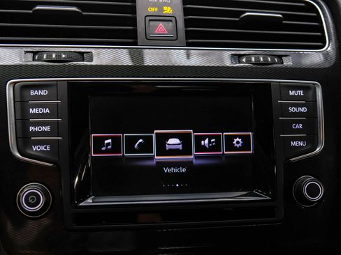 Used 2015 Volkswagen GTI S FWD image 29
