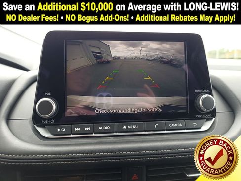 Used 2024 Nissan Rogue SV image 24