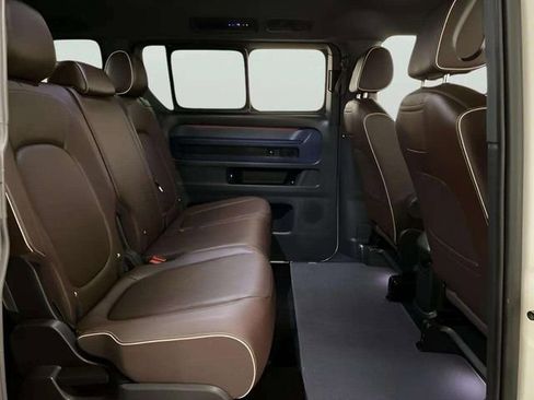 Used 2025 Volkswagen ID. Buzz Pro S RWD image 86