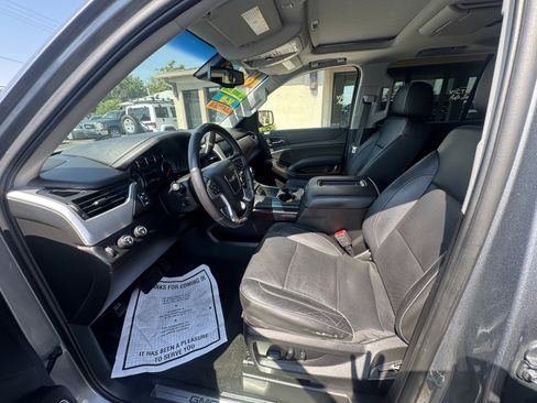 Used 2018 GMC Yukon SLT w/ Open Road Package image 12