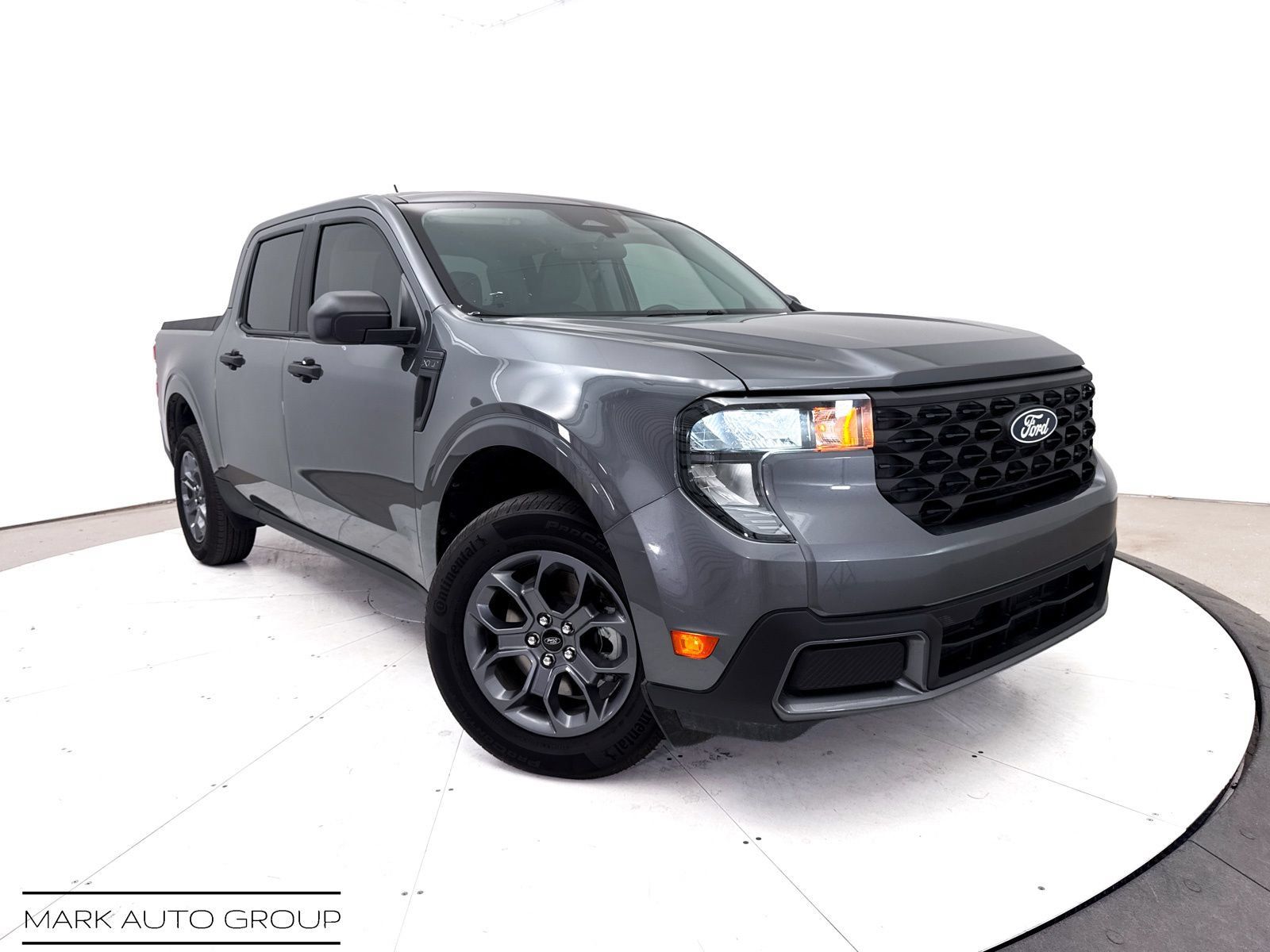 Used 2025 Ford Maverick XLT FWD image 1