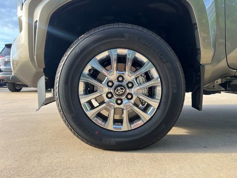 New 2026 Toyota Tacoma Limited image 29