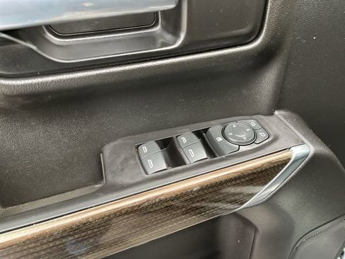 Used 2021 Chevrolet Silverado 1500 LT image 17