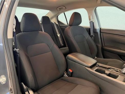 Used 2025 Nissan Sentra S image 14