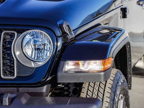 New 2026 Jeep Gladiator Sport image 5