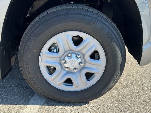 New 2026 Toyota Tundra SR image 12