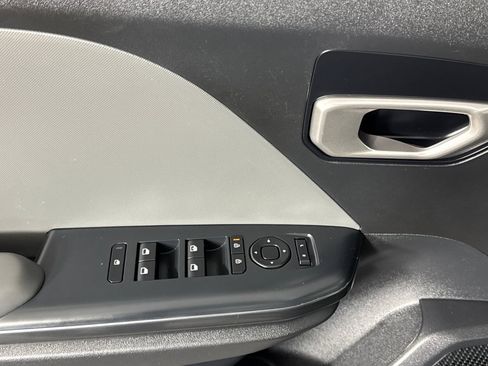 Used 2025 Kia K4 FWD image 8