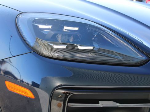 Used 2024 Porsche Cayenne image 12