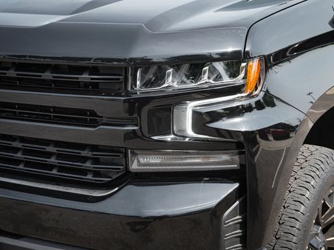 Used 2021 Chevrolet Silverado 1500 RST w/ Z71 Off-Road Package AWD/4WD image 6