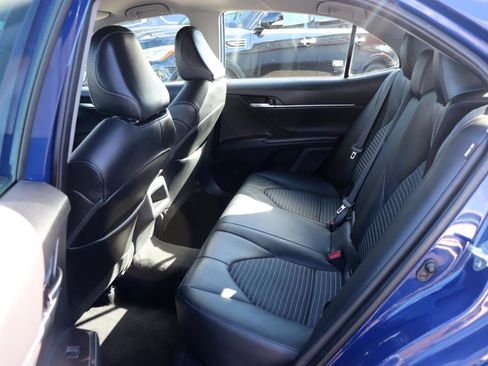 Used 2024 Toyota Camry SE image 12