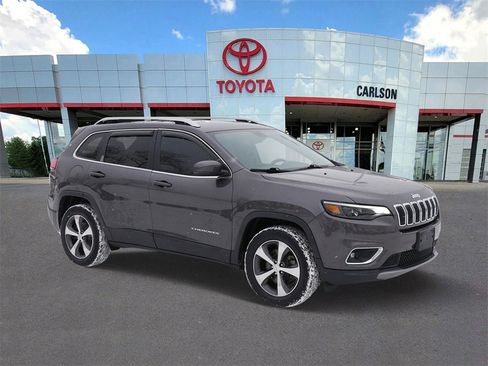 Used 2019 Jeep Cherokee Limited image 2