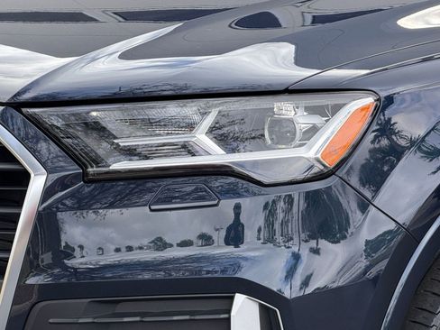 Used 2023 Audi Q7 2.0T Premium w/ Convenience Package image 11