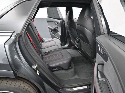 New 2026 Audi Q8 Prestige image 13