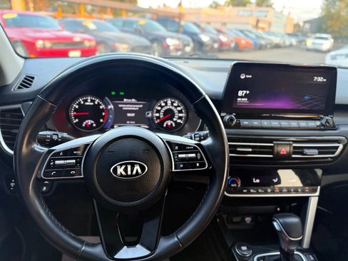Used 2021 Kia Seltos SX image 26