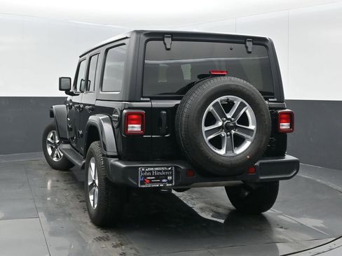 Certified 2022 Jeep Wrangler Unlimited Sahara AWD/4WD image 6