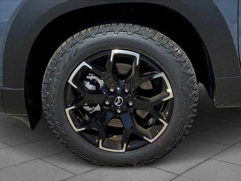 Used 2025 MAZDA CX-50 Meridian Edition w/ Weather Package image 11